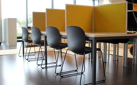 bordskærm opklæbet bordskærm i filt